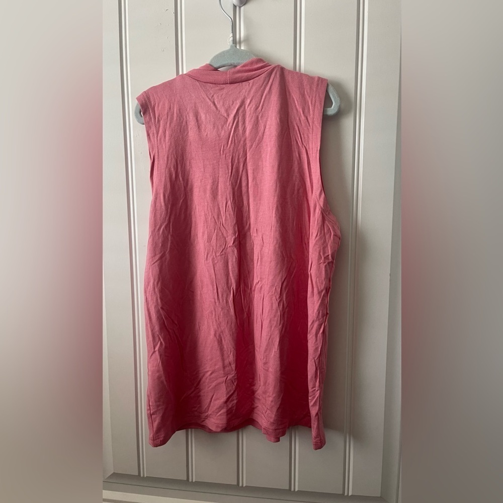 American Eagle Kids Pink Top
Size 14 
NWT - Picture 2 of 4